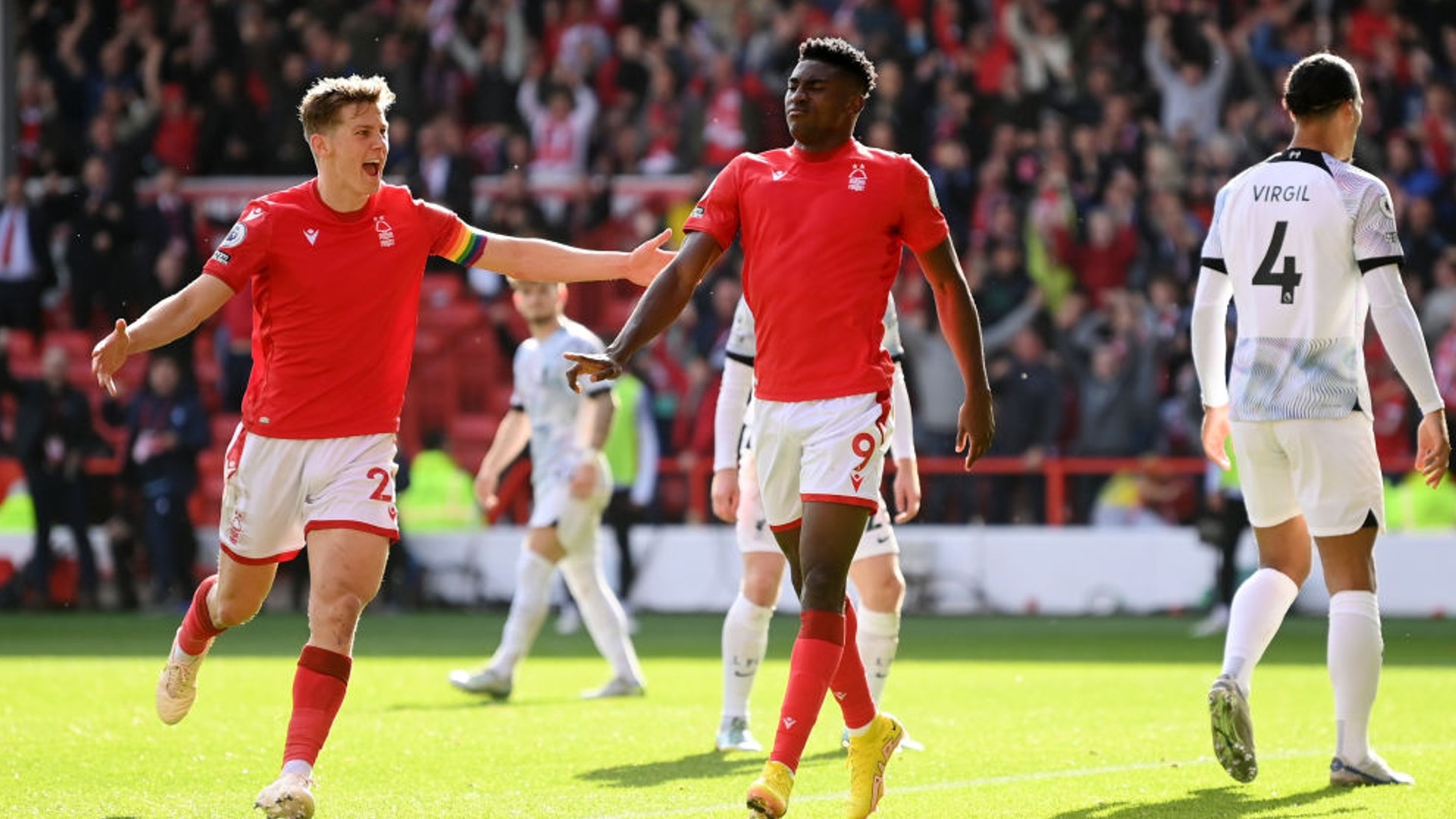 一个成员的 一个成员的